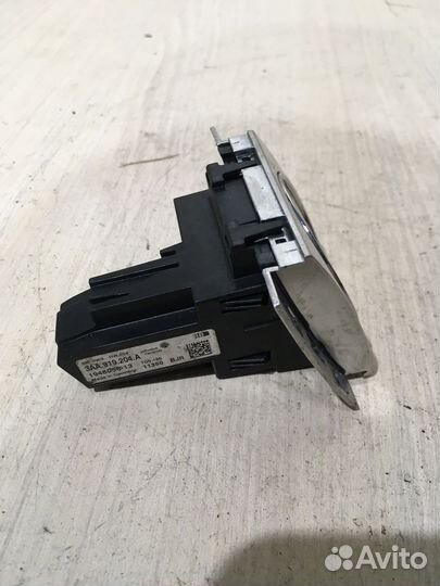 Часы Фольксваген Пассат Б7