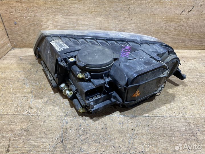 Комплект ксеноновых фар Volkswagen Touareg GP