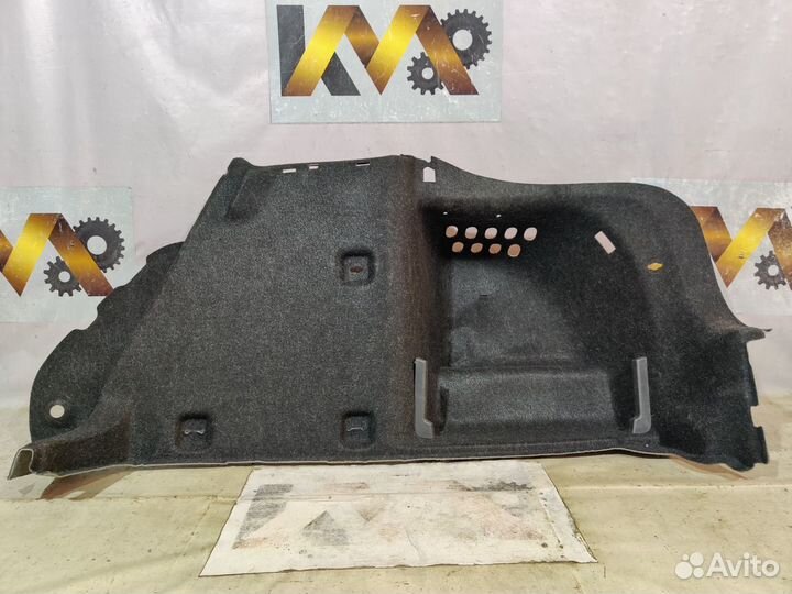 Шкода Октавия A7 2013- Обшивка багажника правая