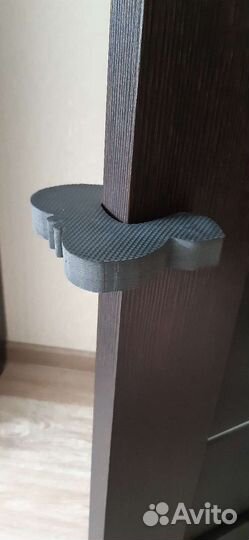 Стоппер/блокиратор для двери