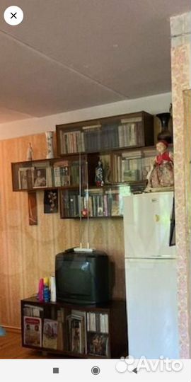 Книжные полки