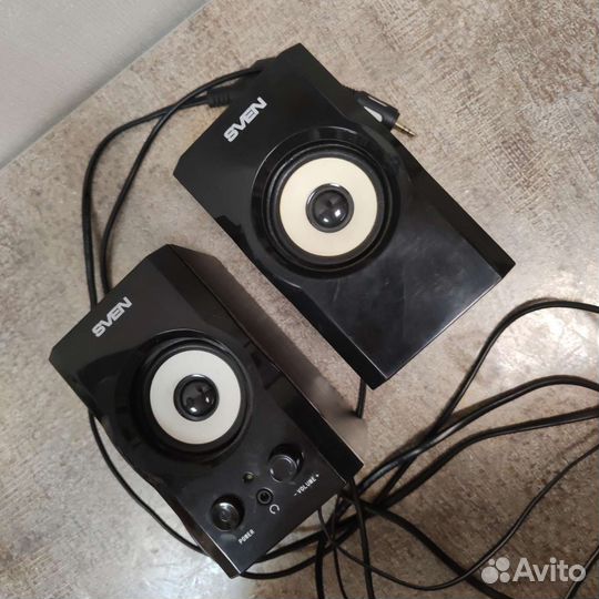 Колонки Sven 2.0 SPS-606