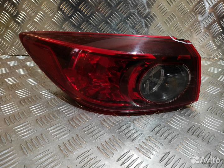 Фонарь задний наружный левый Mazda Mazda 3 BM 2013