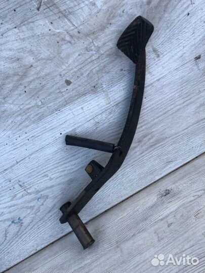 Педаль сцепления Mitsubishi Galant 7 седан 2.0