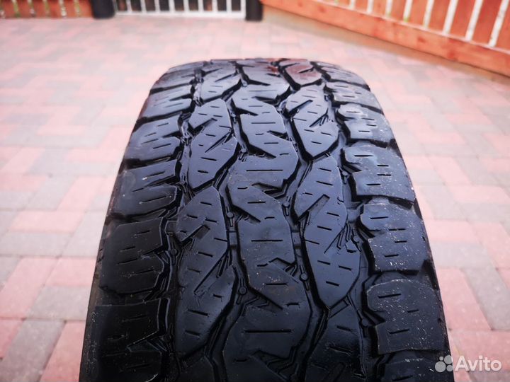 Matador MP 72 Izzarda A/T 2 215/70 R16 100T