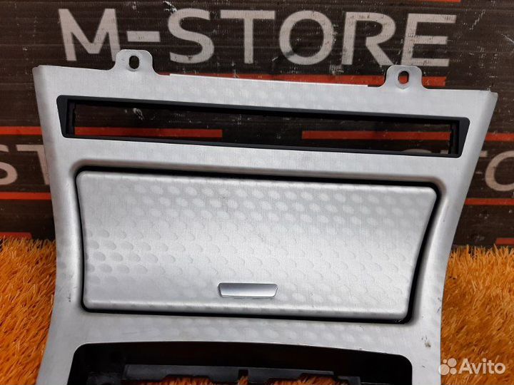 Пепельница Bmw X3 E83 M54B25 (256S5) 2006