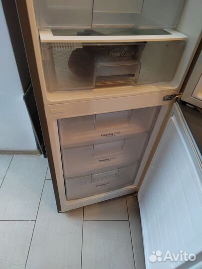Холодильник бу LG nofrost