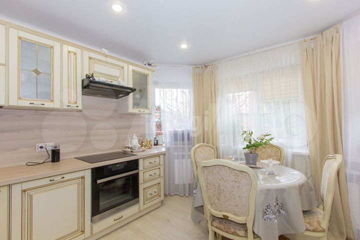 Коттедж 139,7 м² на участке 15 сот.