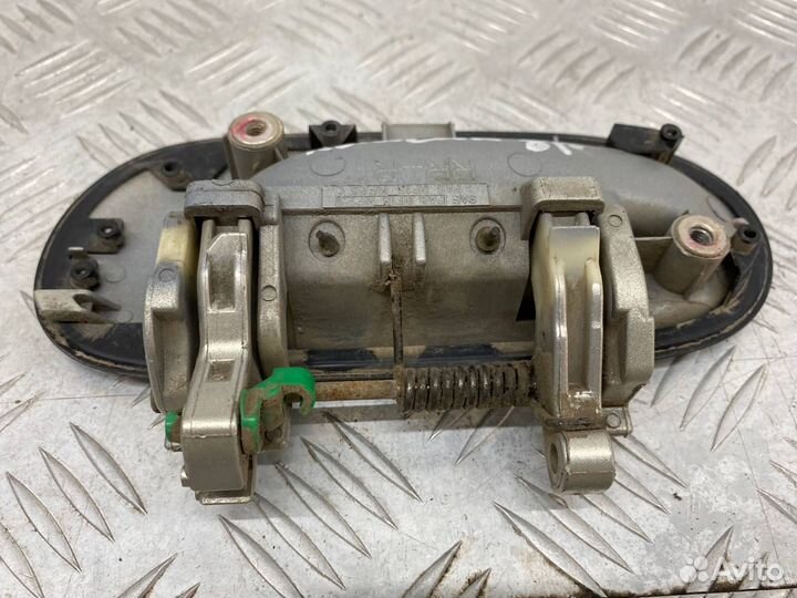 Б/У ручка двери внешняя задний правый Nissan