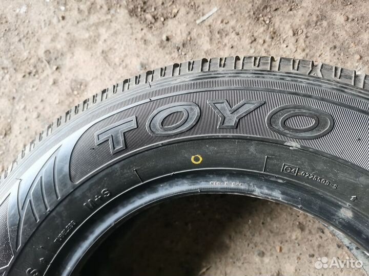 Toyo Tranpath A14 215/70 R15