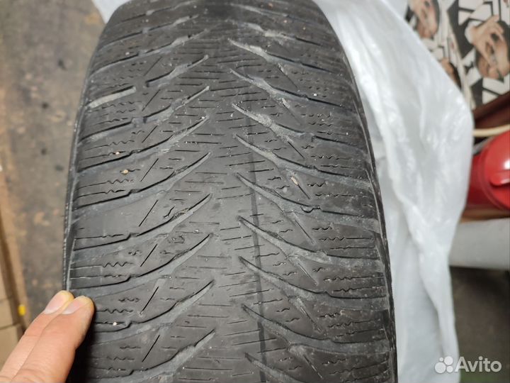 Goodyear UltraGrip 8 195/60 R15