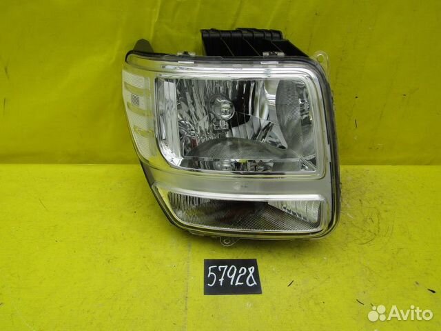 Фара правая Dodge Nitro 06-09г 57928