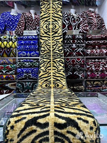 Узбекский шелковый бархат Бахмаль. Шелковый икат