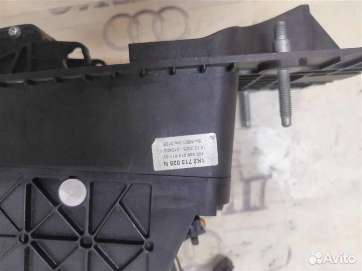 Кулиса кпп VW Golf V Plus 2005-2014