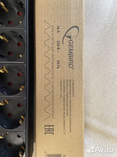 Блок евророзеток Gembird вход С14/ 8 с защитой