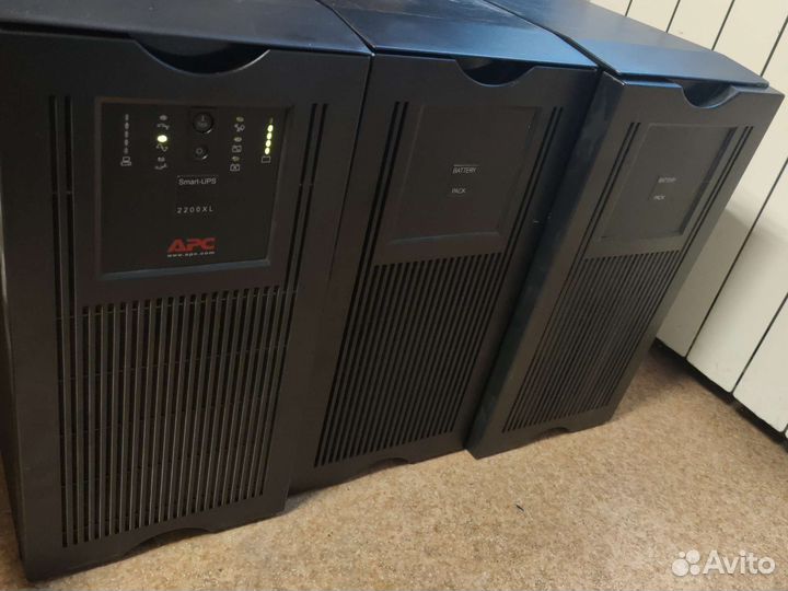 Источник бесперебойного питания apc