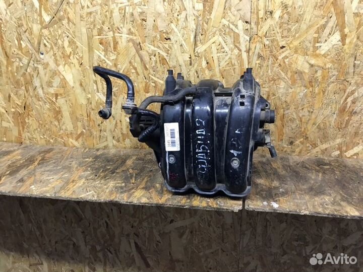 Коллектор впускной Skoda Fabia 2 хетчбек 1.2 2008