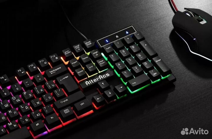 Игровая клавиатура и мышь