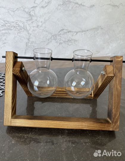 Декоративная ваза