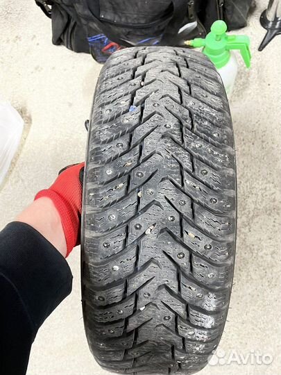 Nokian Tyres Hakkapeliitta 8 185/60 R15 88T