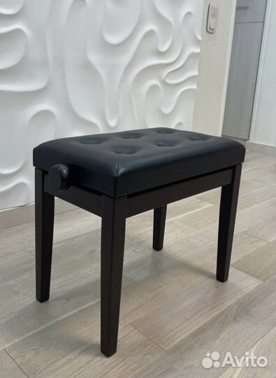 Банкетка для фортепиано