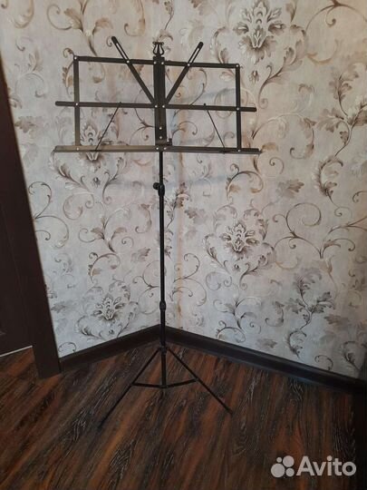 Держатель для нот(пюпитр),есть чехол