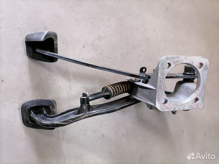 Педальный узел Mercedes-Benz 190 W201 1982-1993