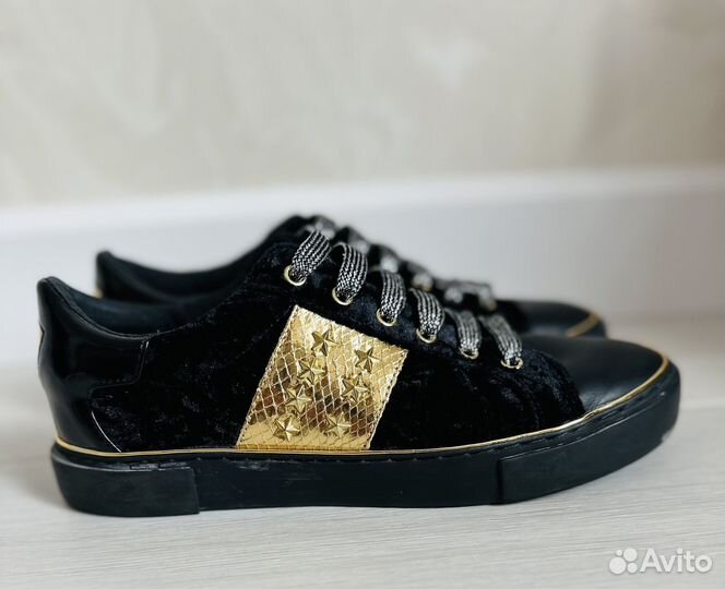 Guess кроссовки