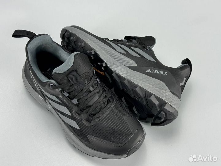 Кроссовки зимние adidas terrex