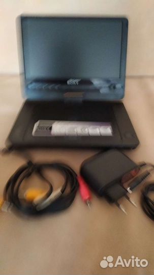 Портативный видеопроигрыватель DVP-FX950