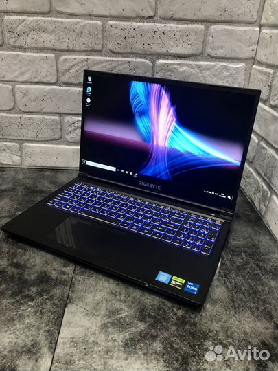 Игровой 17,3'' Gigabyte G7 (12 ядер/16гб/rtx4060)