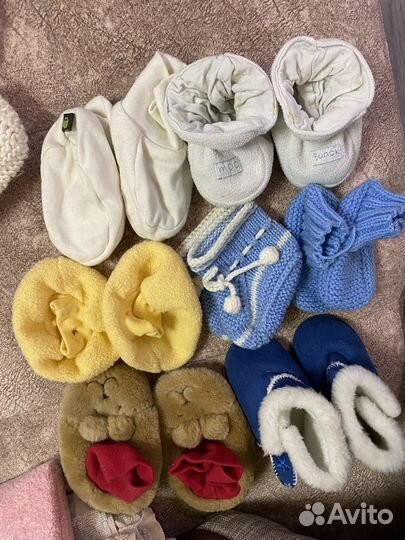 Шапочки, чепчики, пинетки, носки, антицарапки