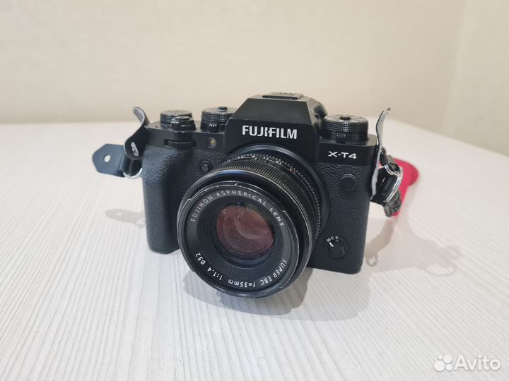 Фотоаппарат fujifilm XT4 body