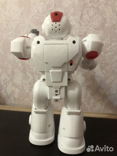 Игрушка робот
