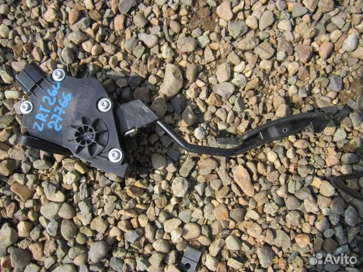 Педаль газа Toyota Allion ZRT260 2ZR-FE 2008/2