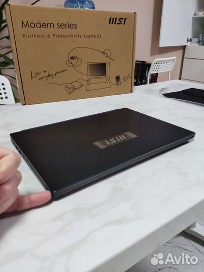 Новый MSI Core i3 1215 8Gb 256Gb 14