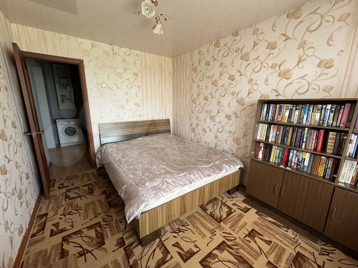 2-к. квартира, 56 м², 4/4 эт.