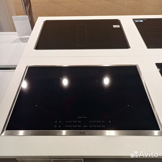 Варочная панель индукционная AEG IAE 84411XB