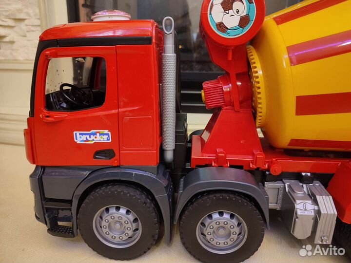 Беономешалка Bruder