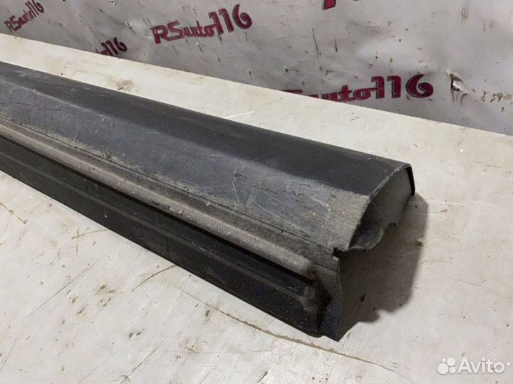 Накладка двери передняя левая Toyota Rav4 CA40