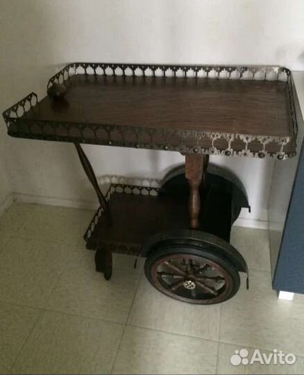 Винтажный стол