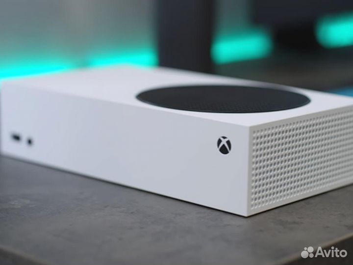 Игровая приставка Xbox Series S + Игры