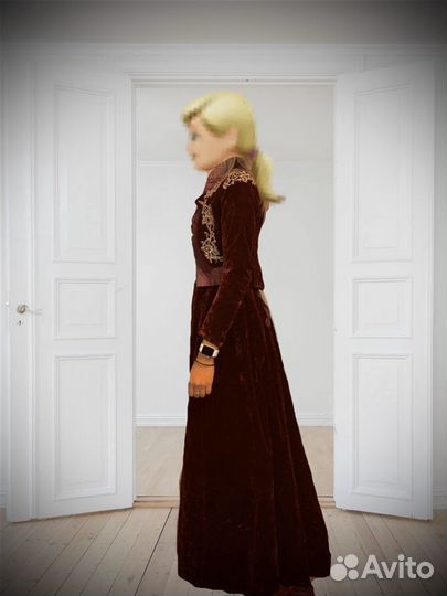 Винтажные костюм царских времён