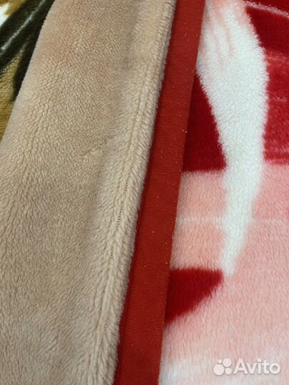 Плед -покрывало б/у
