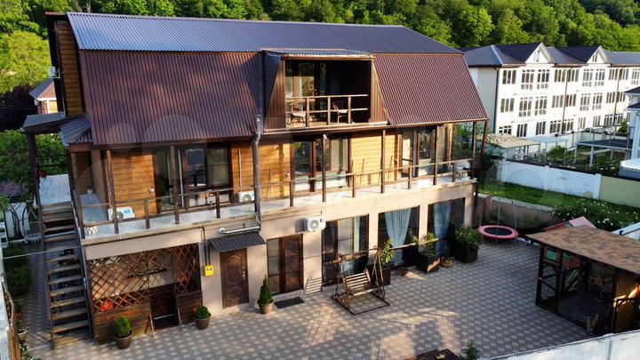 Комната 25 м², 1/3 эт.