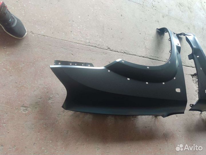 Крыло Хендай Туксон 04-09 г.в. левое,правое