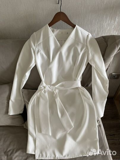 Продам праздничное платье