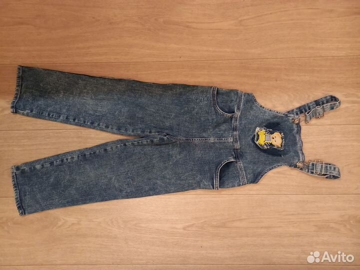 Джинсовый комбинезон