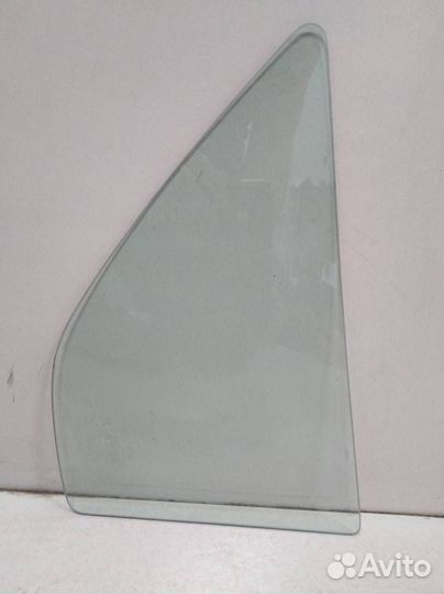 Стекло двери задней левой форточка Mitsubishi Lanc
