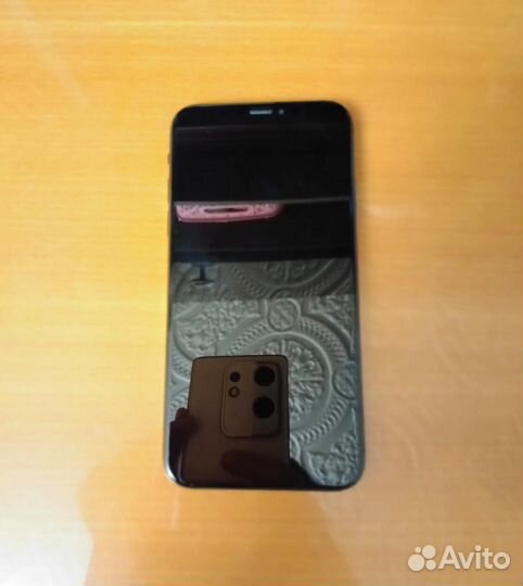 iPhone X, 64 ГБ
